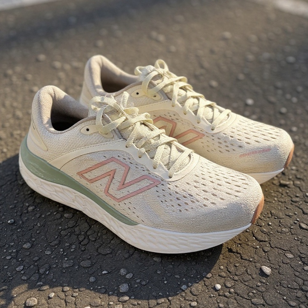 New Balance Women's Beige and Pink Sneakers